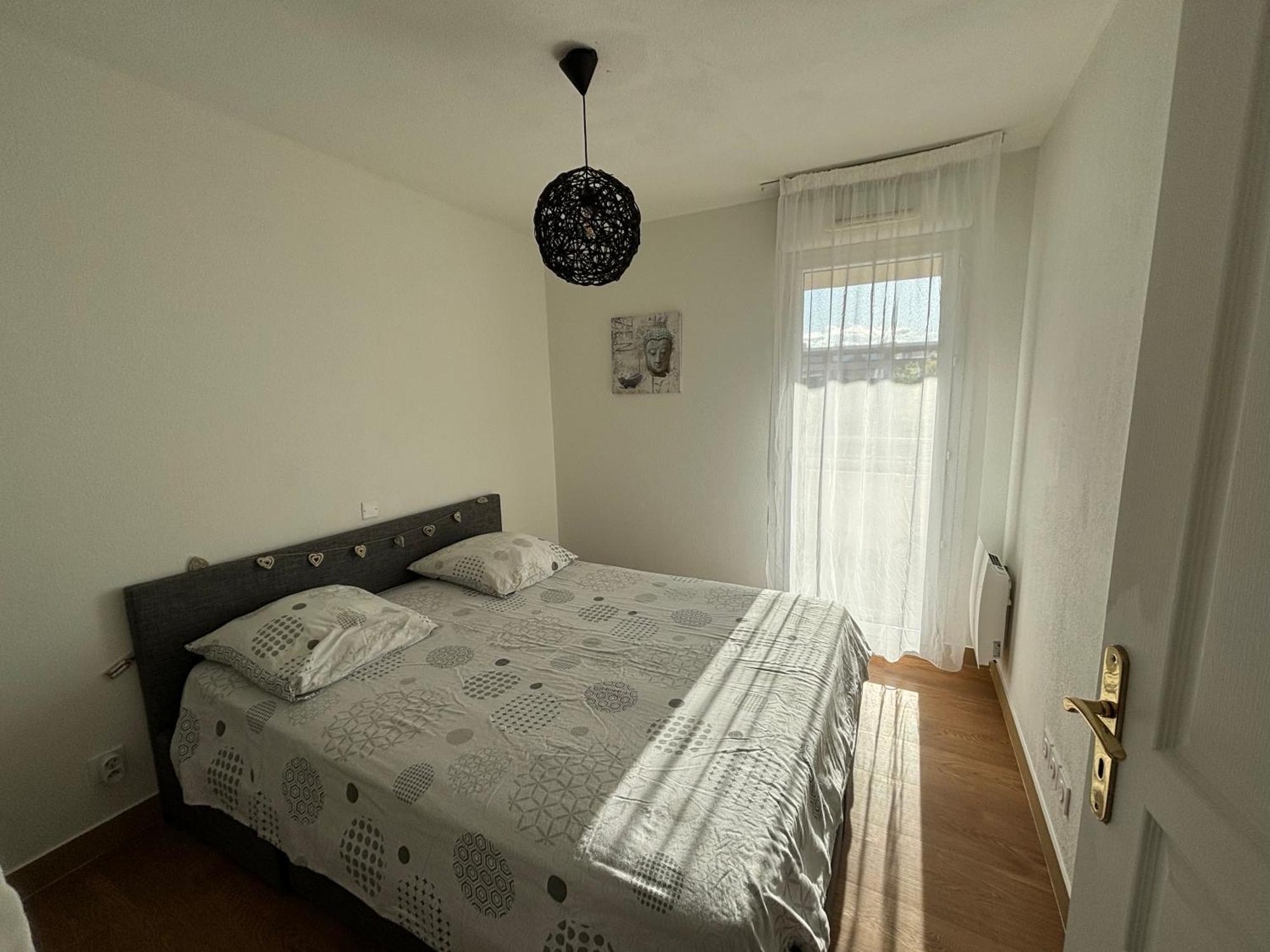 Location D'Un Superbe Appartement Avec Piscine Roquebrune-sur Argens Zewnętrze zdjęcie