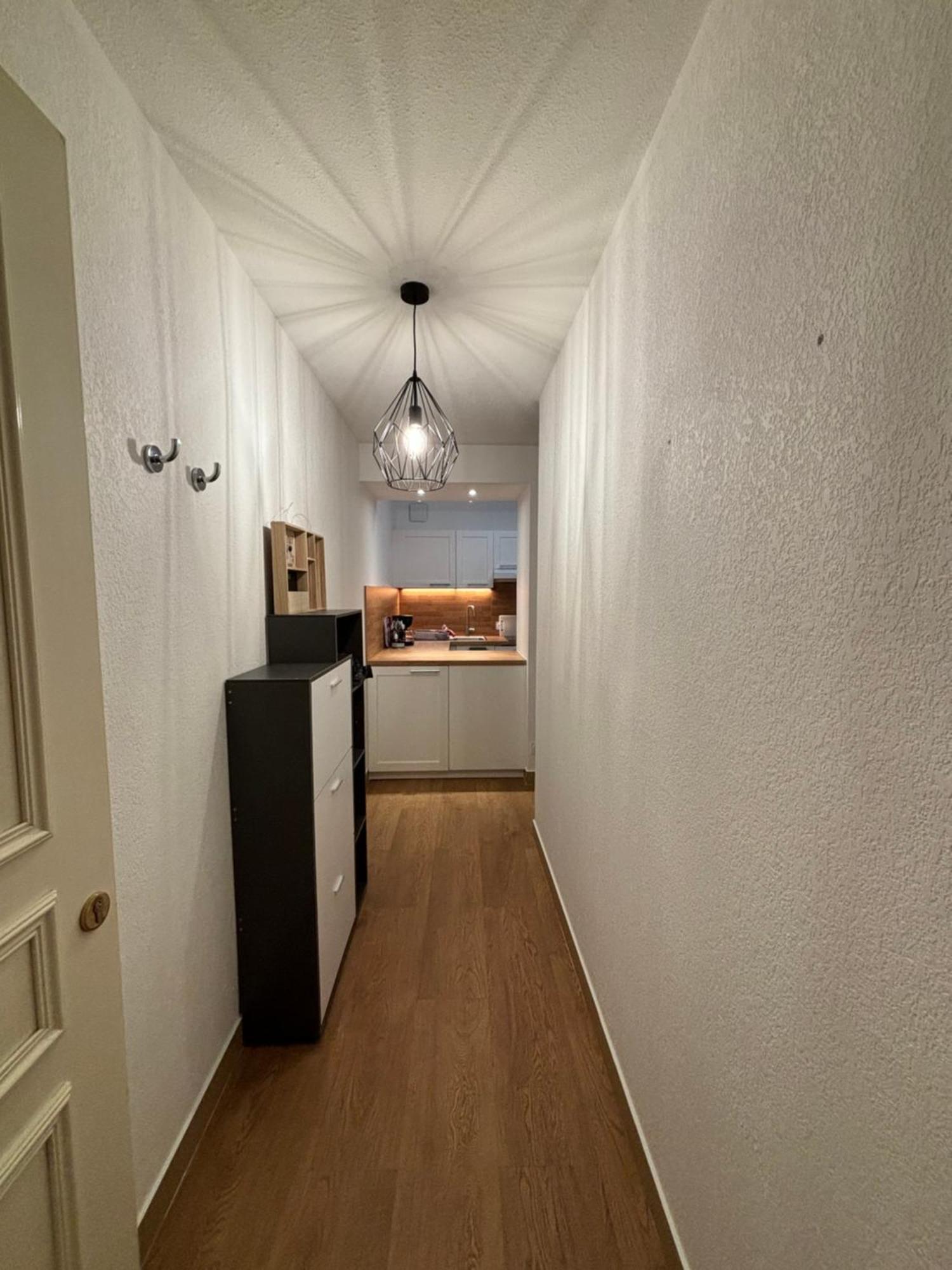 Location D'Un Superbe Appartement Avec Piscine Roquebrune-sur Argens Zewnętrze zdjęcie