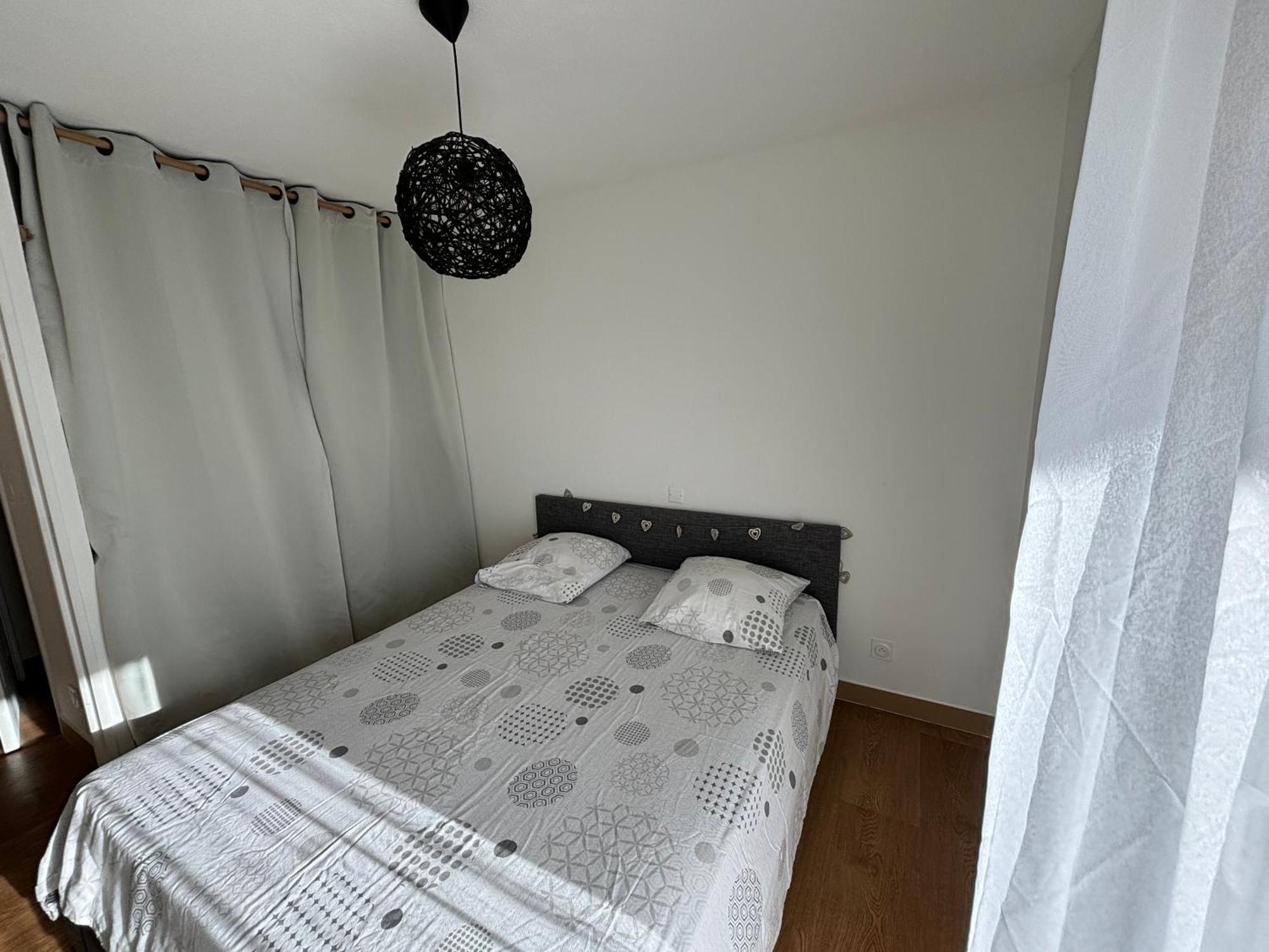 Location D'Un Superbe Appartement Avec Piscine Roquebrune-sur Argens Zewnętrze zdjęcie